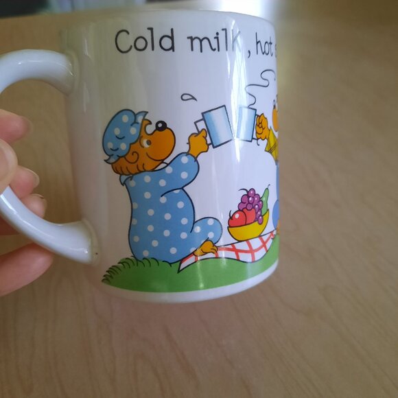 Vintage 1987 Berenstain Bears Family Coffee Mug - Picture 4 of 15